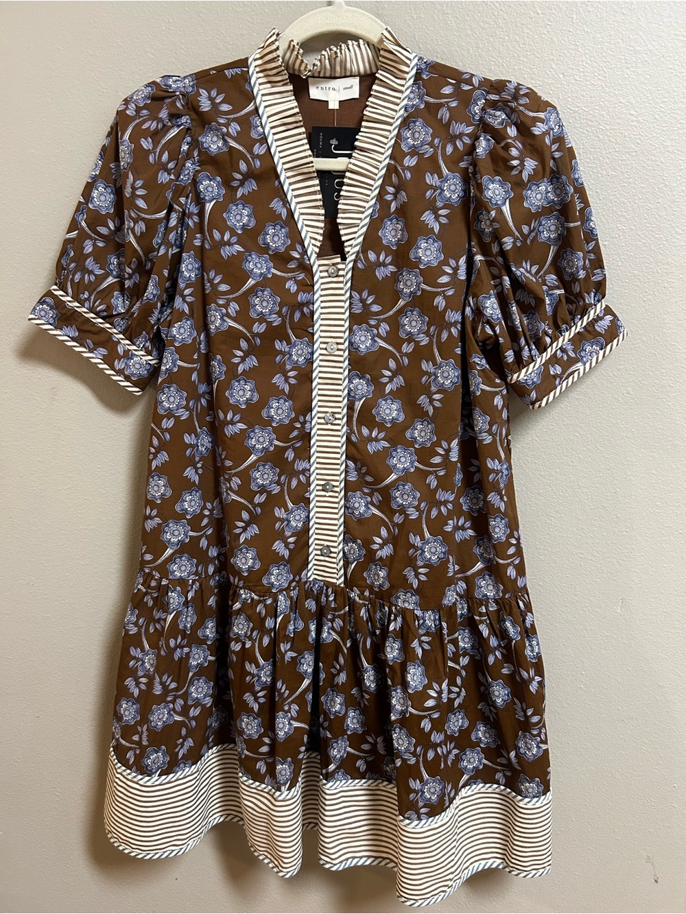 Entro Women’s Small Brown Blue Floral Puff Sleeve Contrast Trim Dress NWT